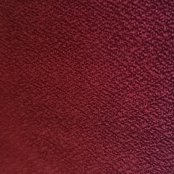 UnBranded.  Acetate & Spandex' Burgundy; Scoop Neckline; Sleeveless. Size 12 *** - Picture 7 of 12